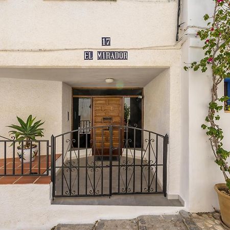 Sun Apartment Алтеа Екстериор снимка